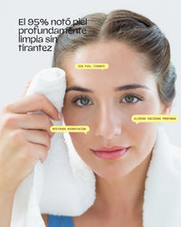Cleanser (D) Highlights Model Image
